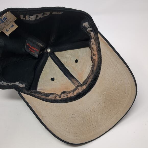 BuCu Entertainment Fitted Hat Black Medium Embroidered Flexfit Lids - Picture 7 of 9